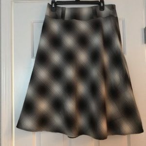 A frame skirt